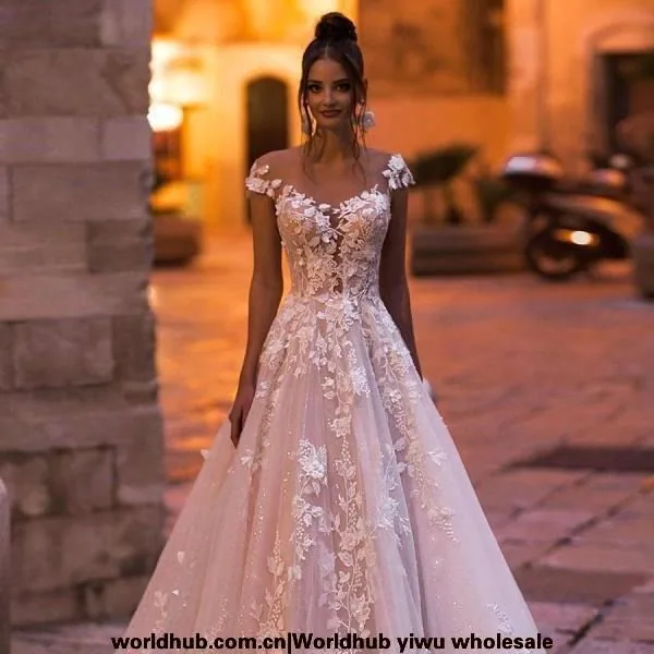 Spot wedding dress deep V shoulder slim slim fluffy princess skirt wedding dress 11133