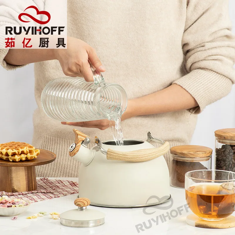 Bouilloire à sifflet transfrontalière Amazon blanc cassé, pot à sifflet à fond plat de 2,5 l, vente en gros, pot à sifflet européen en acier inoxydable 6