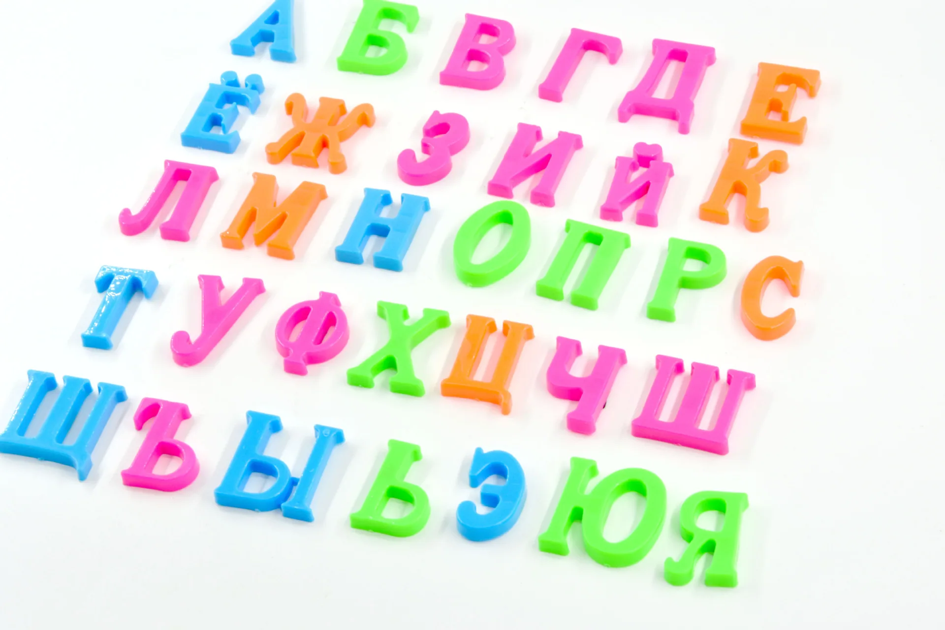 Russian 4CM capital letter refrigerator magnet baby early education color odorless infant early education magnetic toy wholesale 9