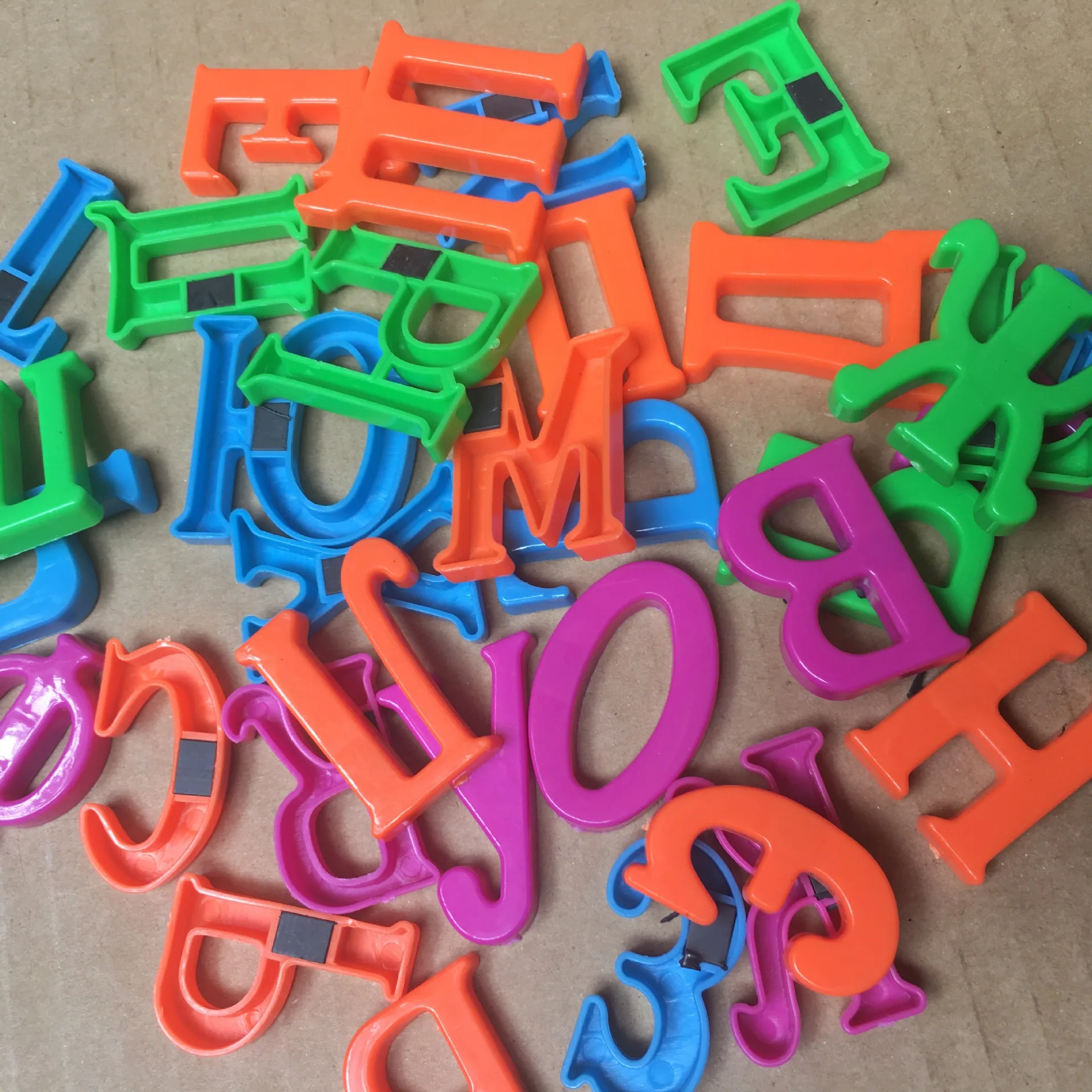 Russian 4CM capital letter refrigerator magnet baby early education color odorless infant early education magnetic toy wholesale 16