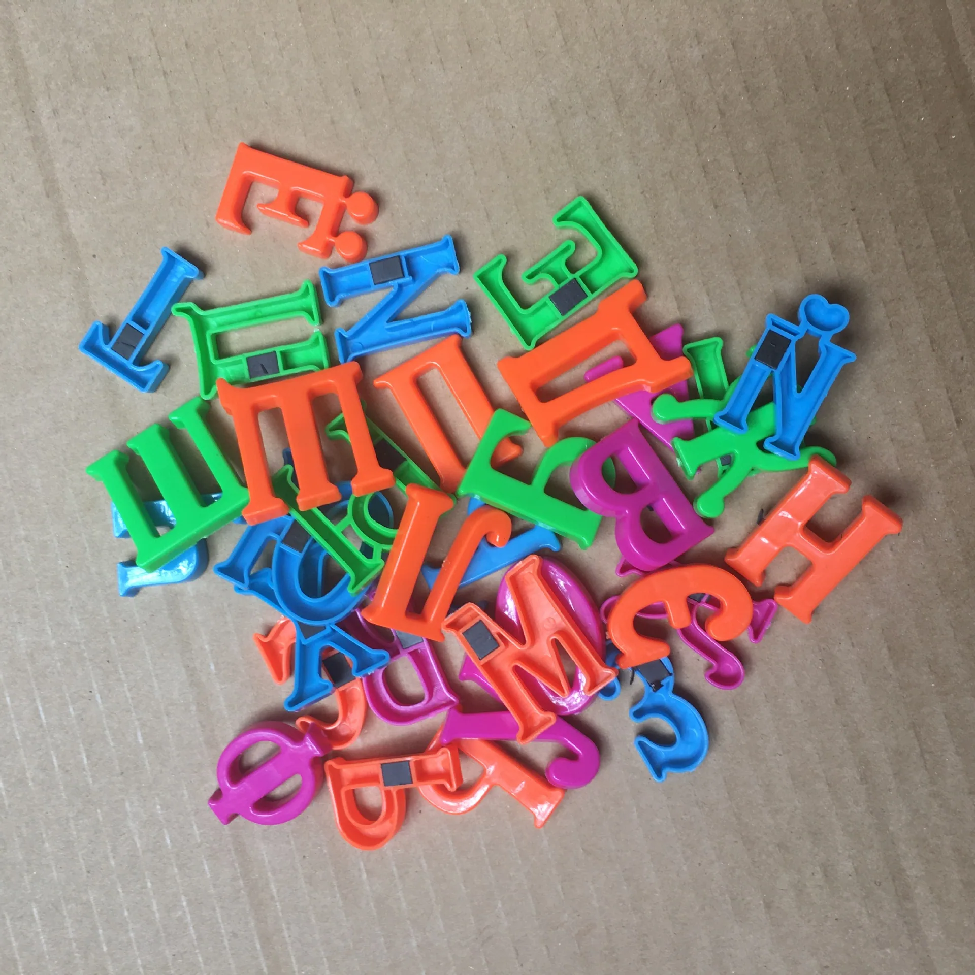 Russian 4CM capital letter refrigerator magnet baby early education color odorless infant early education magnetic toy wholesale 18