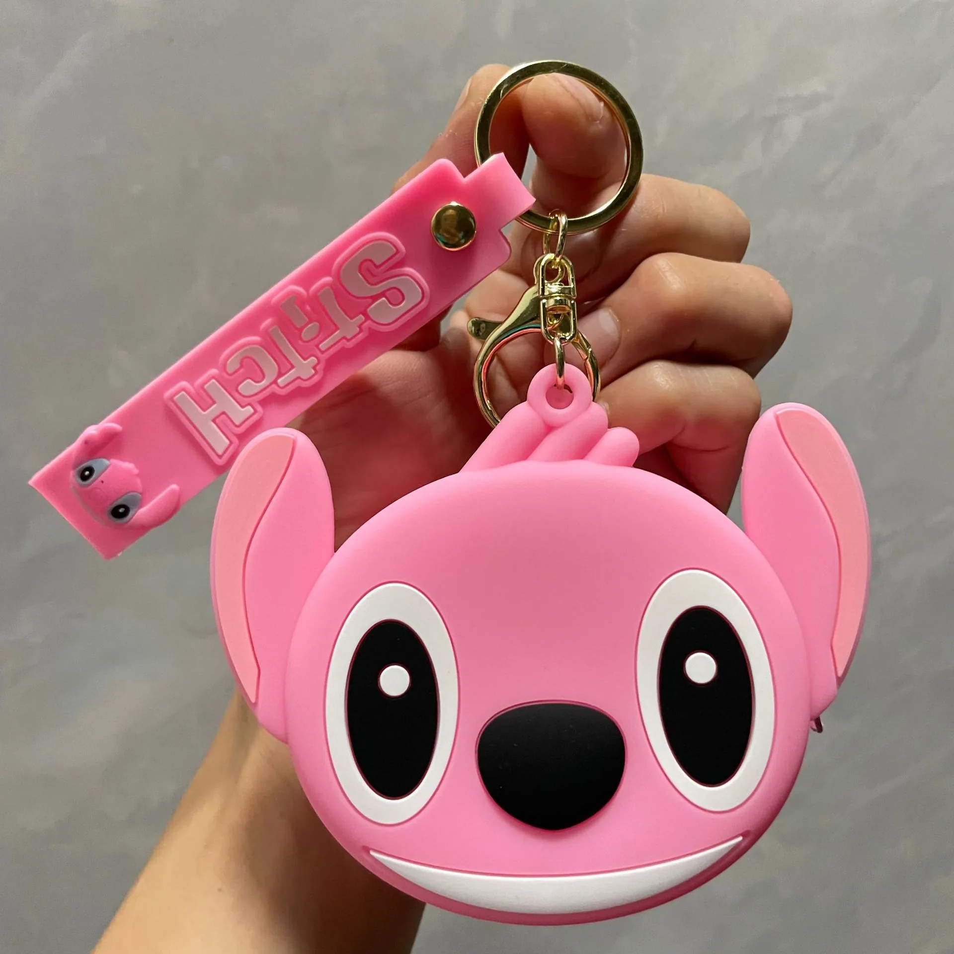 Internet celebrity cartoon cute coin purse silicone small wallet Sanrio keychain car ornament small gift wholesale 43