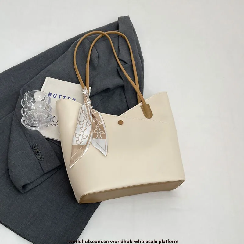Niche design shoulder bag simple large-capacity bag women's casual 2024 new retro trend fashion tote bag 2