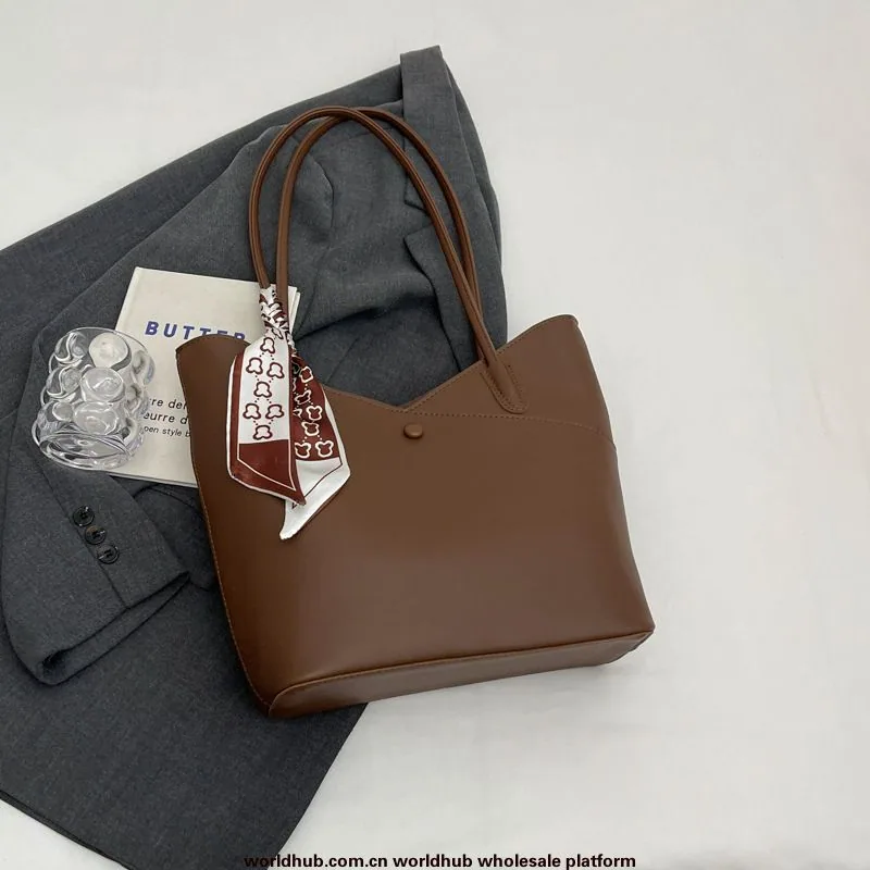 Niche design shoulder bag simple large-capacity bag women's casual 2024 new retro trend fashion tote bag 4