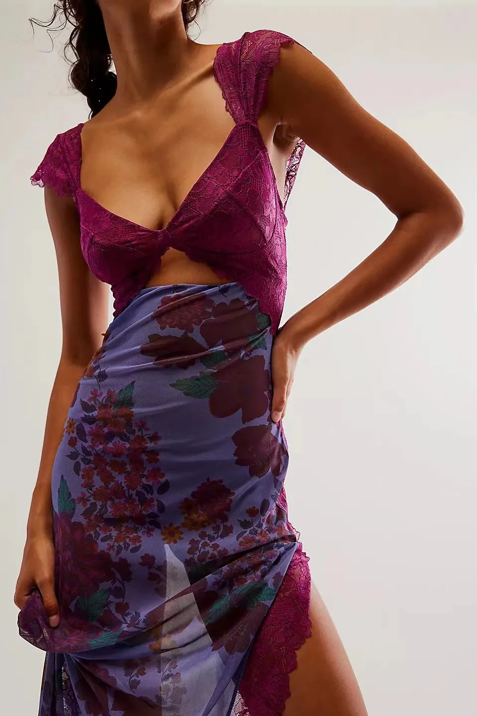 2024 Summer New Amazon AliExpress Lace Open Back Strap Paneled Slit Color Long Dress Women's Clothing 4