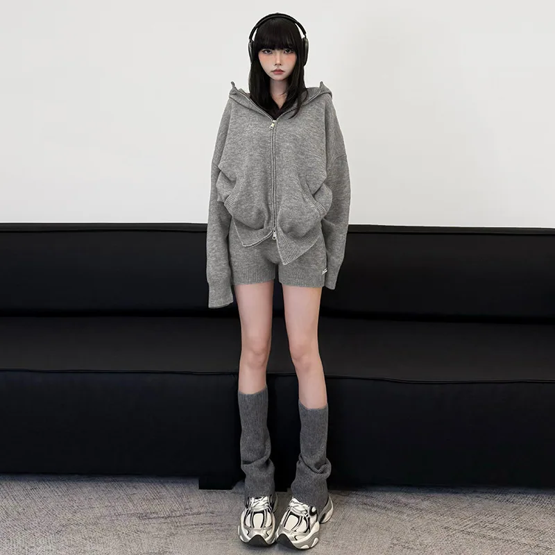 Europe and the United States 2024 Fall/Winter New Women's American Retro Lazy Style Hooded Zipper Jacket Tight Slimming Shorts 2