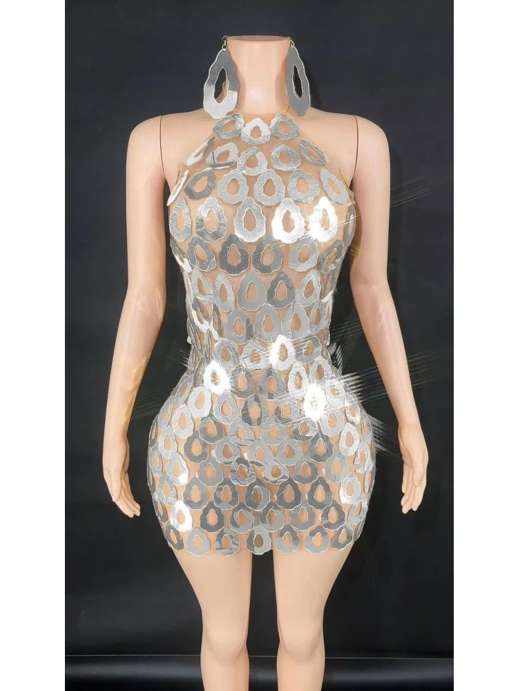New products across the sale of European and American female singers stage performance costumes, sexy halterneck sequins, birthd 2
