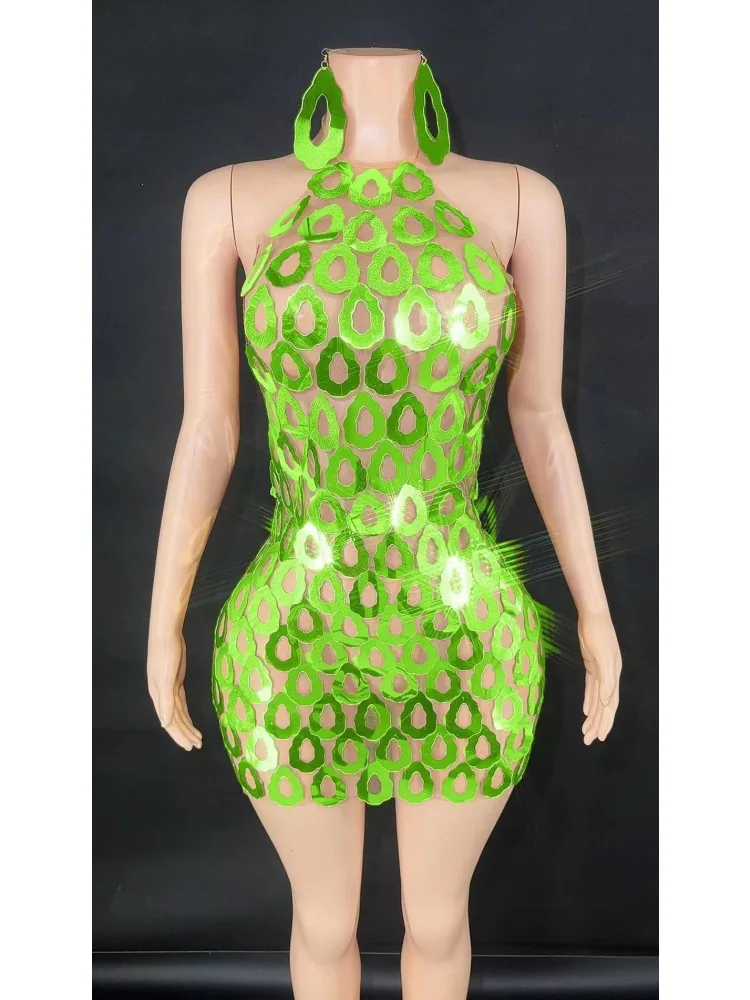 New products across the sale of European and American female singers stage performance costumes, sexy halterneck sequins, birthd 8