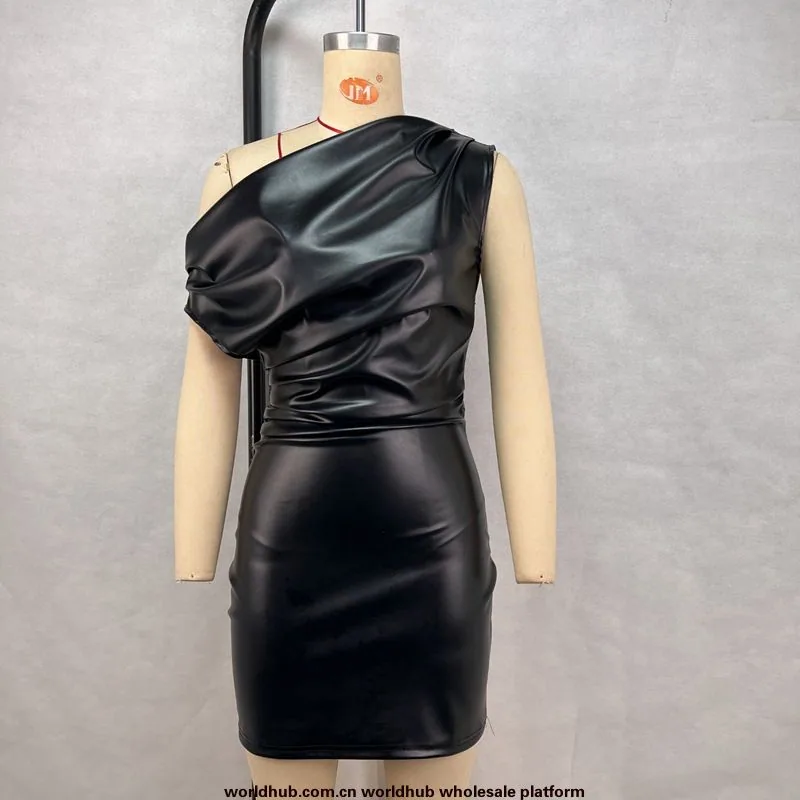 Slanted shoulder temperament hip-hugging dress cross-border European and beautiful clothing 2025 new sexy nightclub mini skirt t