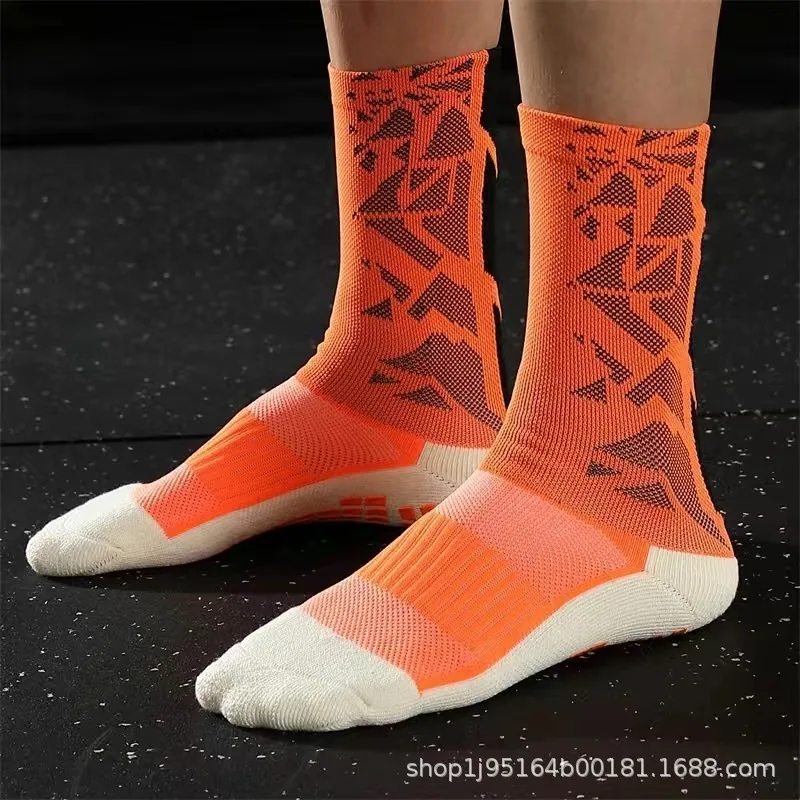Factory direct sports socks professional thickened towel bottom non-slip socks wear-resistant sweat-absorbing dispensing soccer 10