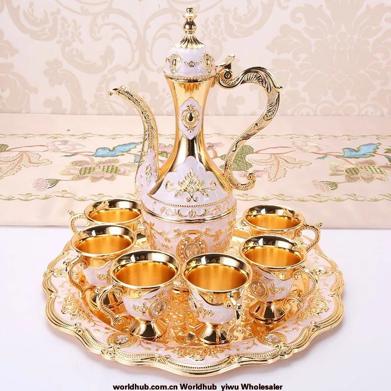 White wine glass dispenser, household shot wine glass, wine set European metal wine jug, high-end ornaments, wedding gifts