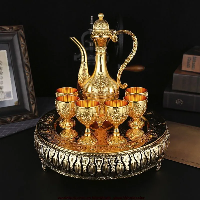 High-end European wine set metal material hotel home gold wine jug wine glass banquet supplies factory direct supply