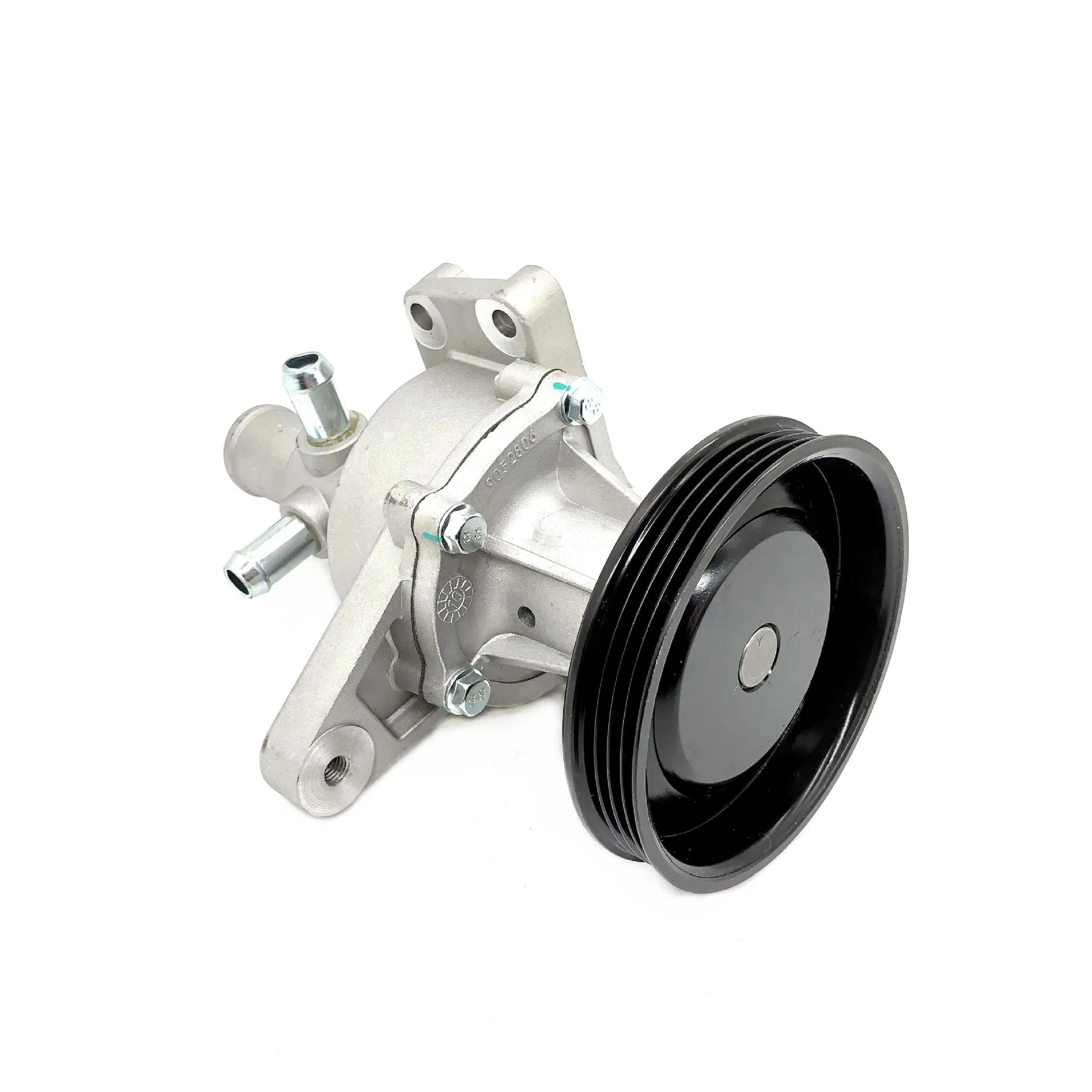 Applicable to Chevrolet New Sail 1.2 Wuling Hongguang SPARK engine water pump cooling water pump 24515010 4