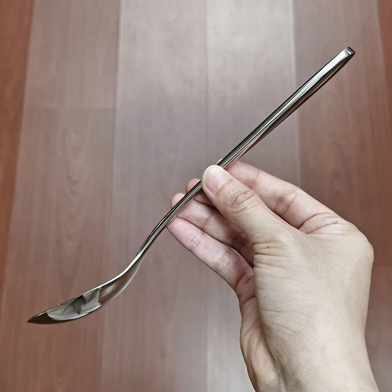 304 stainless steel spoon for household use with bare pointed handle for eating spoons and spoons for soup spoons, mostly used f 3