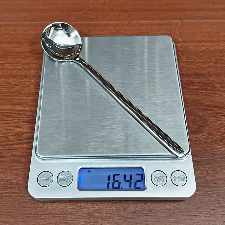 Stainless steel small round spoons are mostly used for spooning spoons, small spoons, restaurant afternoon tea dessert spoons, s 18