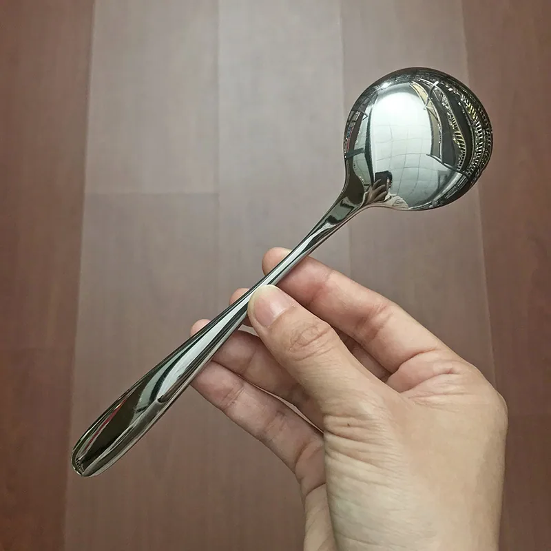 Stainless steel spoons, household soup drinking and eating spoons, round-headed tableware spoons, mostly hotel spoons, spoons, a 6