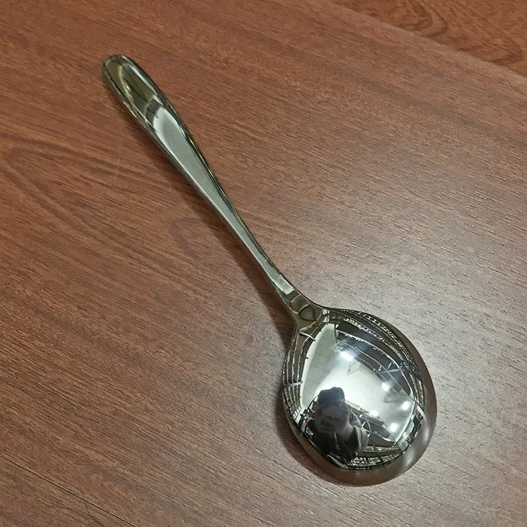 Stainless steel spoons, household soup drinking and eating spoons, round-headed tableware spoons, mostly hotel spoons, spoons, a 18