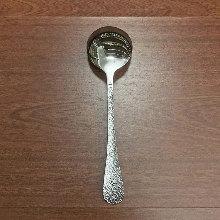 스테인레스 스틸 둥근 머리 스푼, 비빔밥 스푼, 가정용 식기, 먹는 스푼, 수프 스푼, 주로 창의적인 둥근 손잡이를 사용합니다. 18