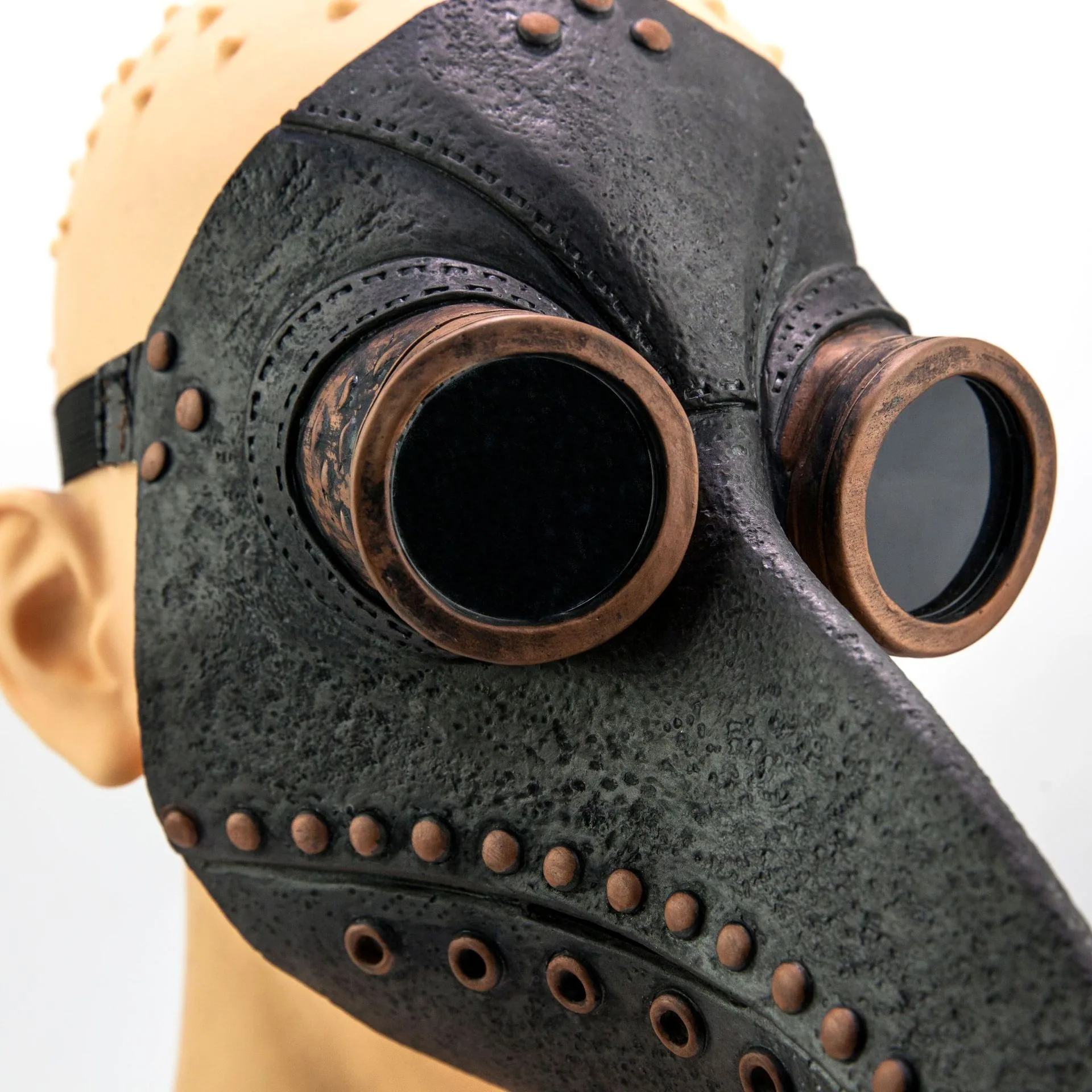 2020 New Punk Plague Doctor Mask Halloween Latex Punk Wind Plague Doctor Birds Beak Mask 2
