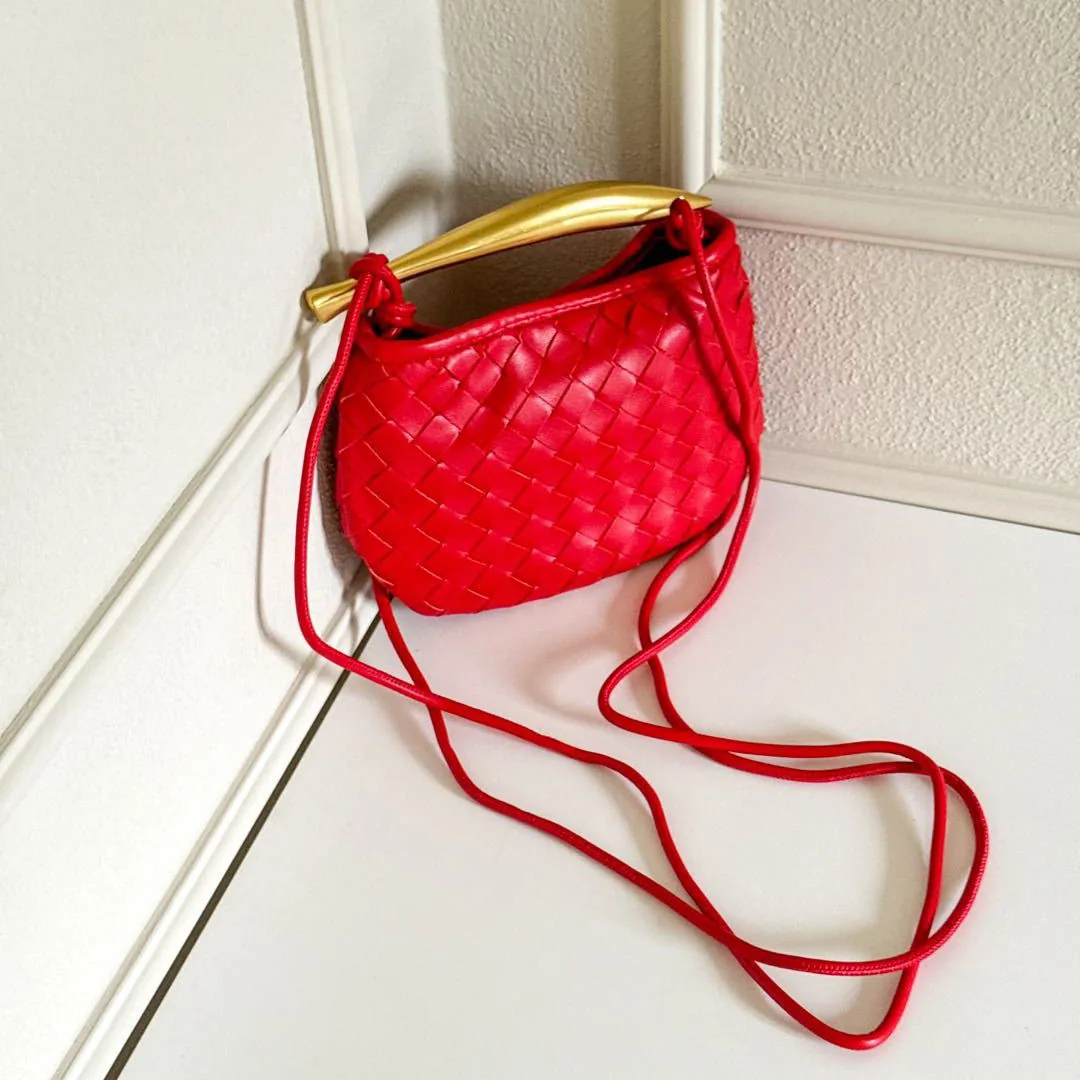 European and American cross-border hot-selling cute mini sardine woven bag small hand handle crossbody knitted womens bag 4