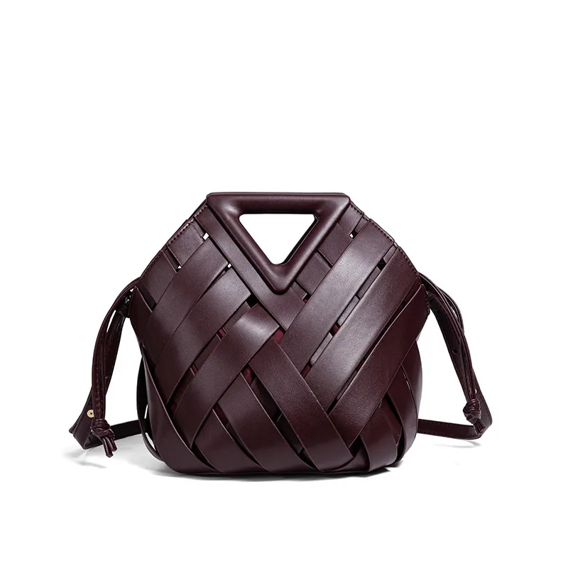 Cross border exclusive large capacity handbag triangle bag 2025 new hand-held clip bag diamond grid woven dinner bag 2