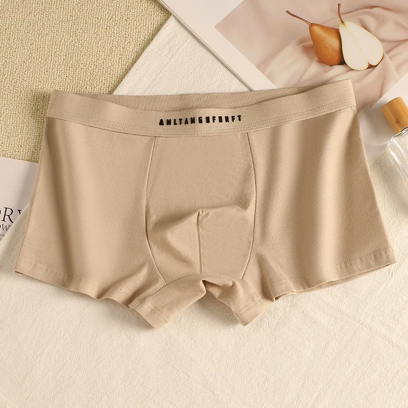 Xinjiang cotton 80 pure cotton Maillard color mens underwear 7A antibacterial underwear men scarless graphene antibacterial crot 3