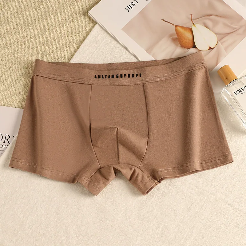 Xinjiang cotton 80 pure cotton Maillard color mens underwear 7A antibacterial underwear men scarless graphene antibacterial crot 4