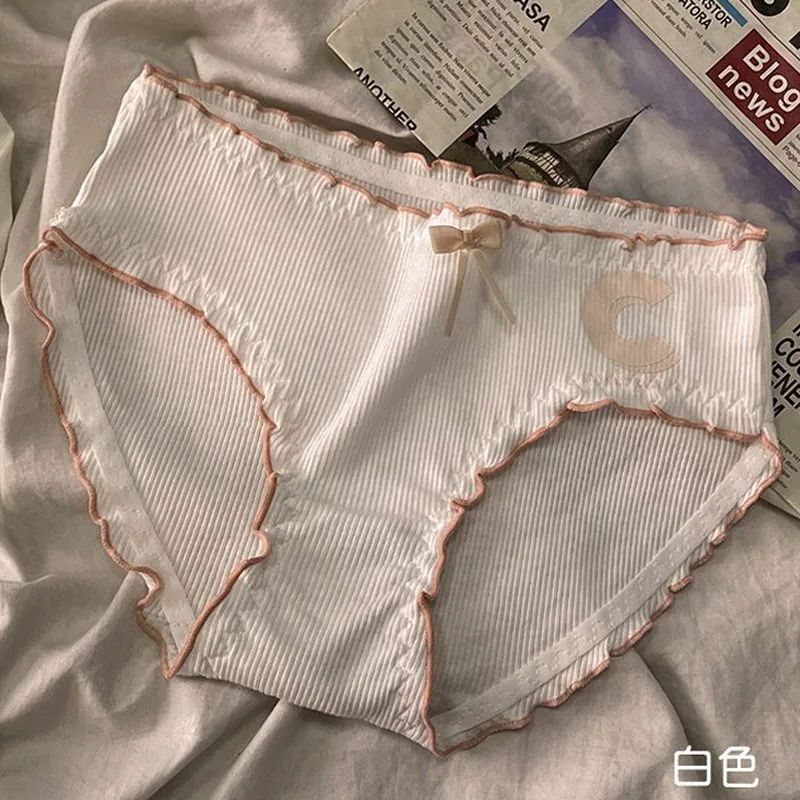 Underpants for women, cotton crotch, girls, students, Korean version, mid waist, ins, girls, skin friendly, breathable, simpl