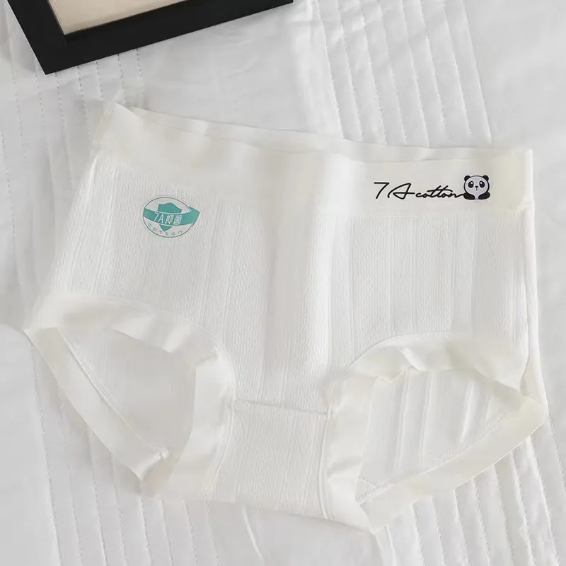 2025 new pure cotton jacquard class A womens underwear antibacterial seamless hip-hugging mid-waist triangle shorts for girls 3