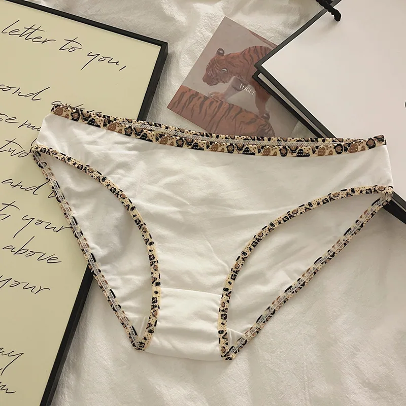 Sports milk leopard underwear for women, pure cotton, comfor and simple triangular underwear with leopard print edges, spring an 2
