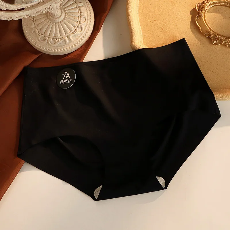Cross border hot summer mulberry silk 7A crotch womens underwear in large size, comfor, not stuffy, skin friendly, antibacterial 2