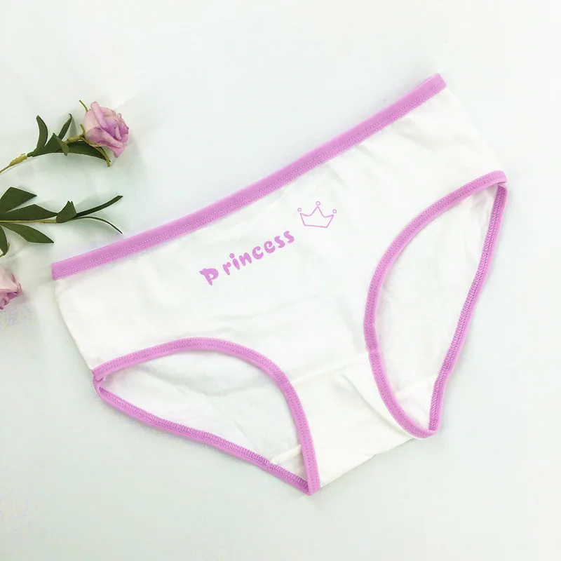 Self-produced and self-sold teenage girls' underwear printed letters low-waisted small flat corner high school junior high schoo 2