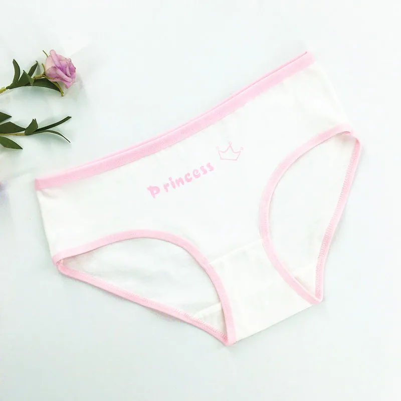 Self-produced and self-sold teenage girls' underwear printed letters low-waisted small flat corner high school junior high schoo 4