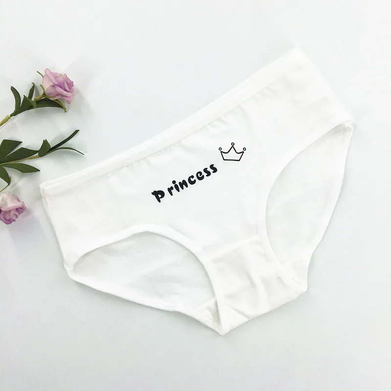 Self-produced and self-sold teenage girls' underwear printed letters low-waisted small flat corner high school junior high schoo