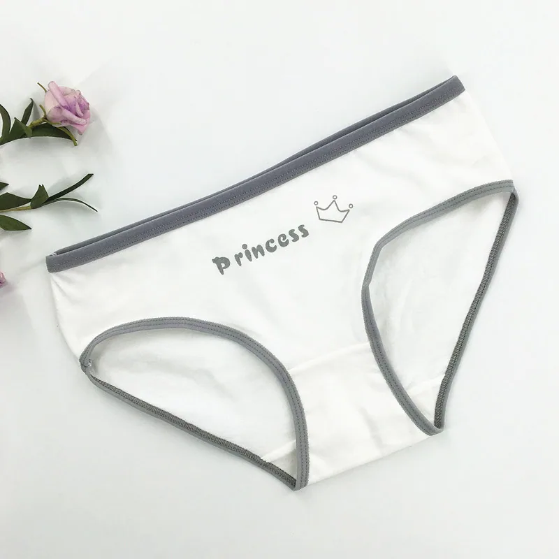 Self-produced and self-sold teenage girls' underwear printed letters low-waisted small flat corner high school junior high schoo 3