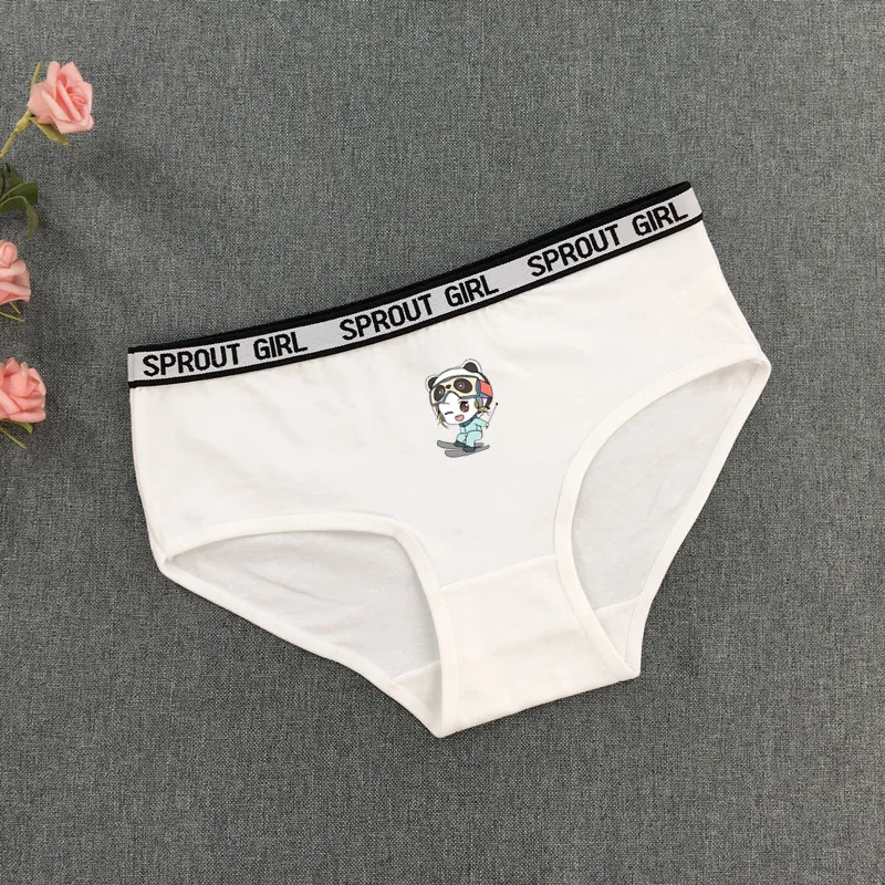 Fashion cartoon letter edge teenage development cotton student small boxer briefs two size medium and large children's briefs - Children Slippers 2