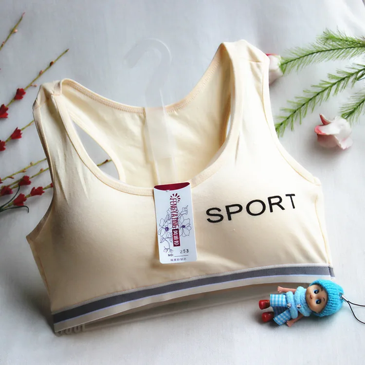 Teenage girl sports bra solid color cotton development period small vest style student no wire detachable sponge student underwe 5