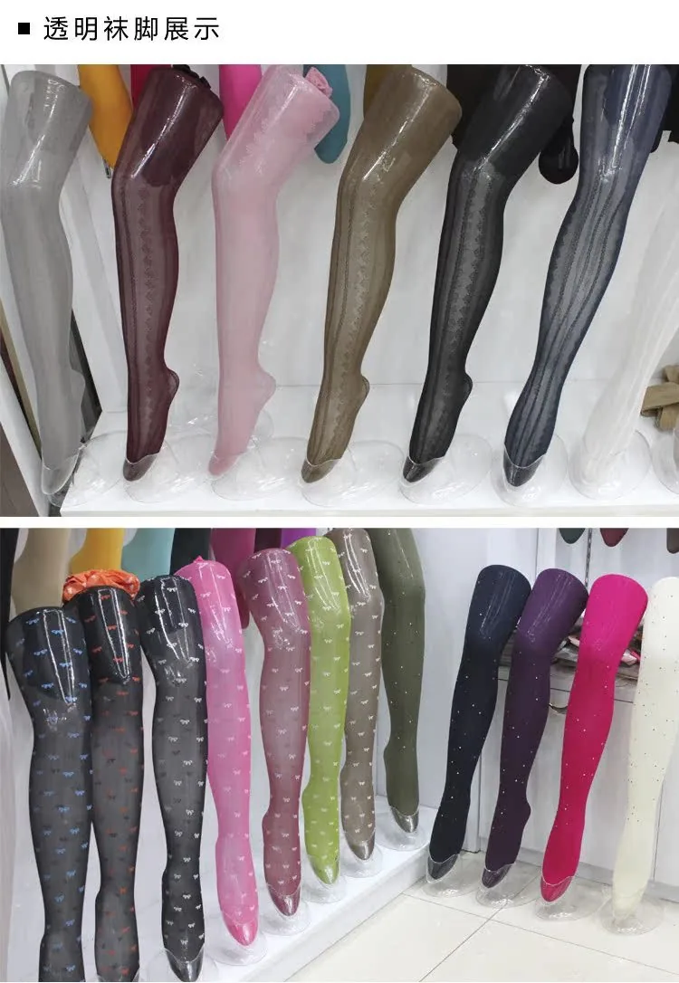 Clothing stores can hang plastic female leg molds, long-leg socks molds, foot molds, stockings model props simulations 3