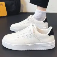 Zapatos de hombre verano 2024, zapatos transpirables para chicos, tendencia, zapatos blancos versátiles, zapatillas deportivas de descanso con suela de plataforma, zapatos de moda